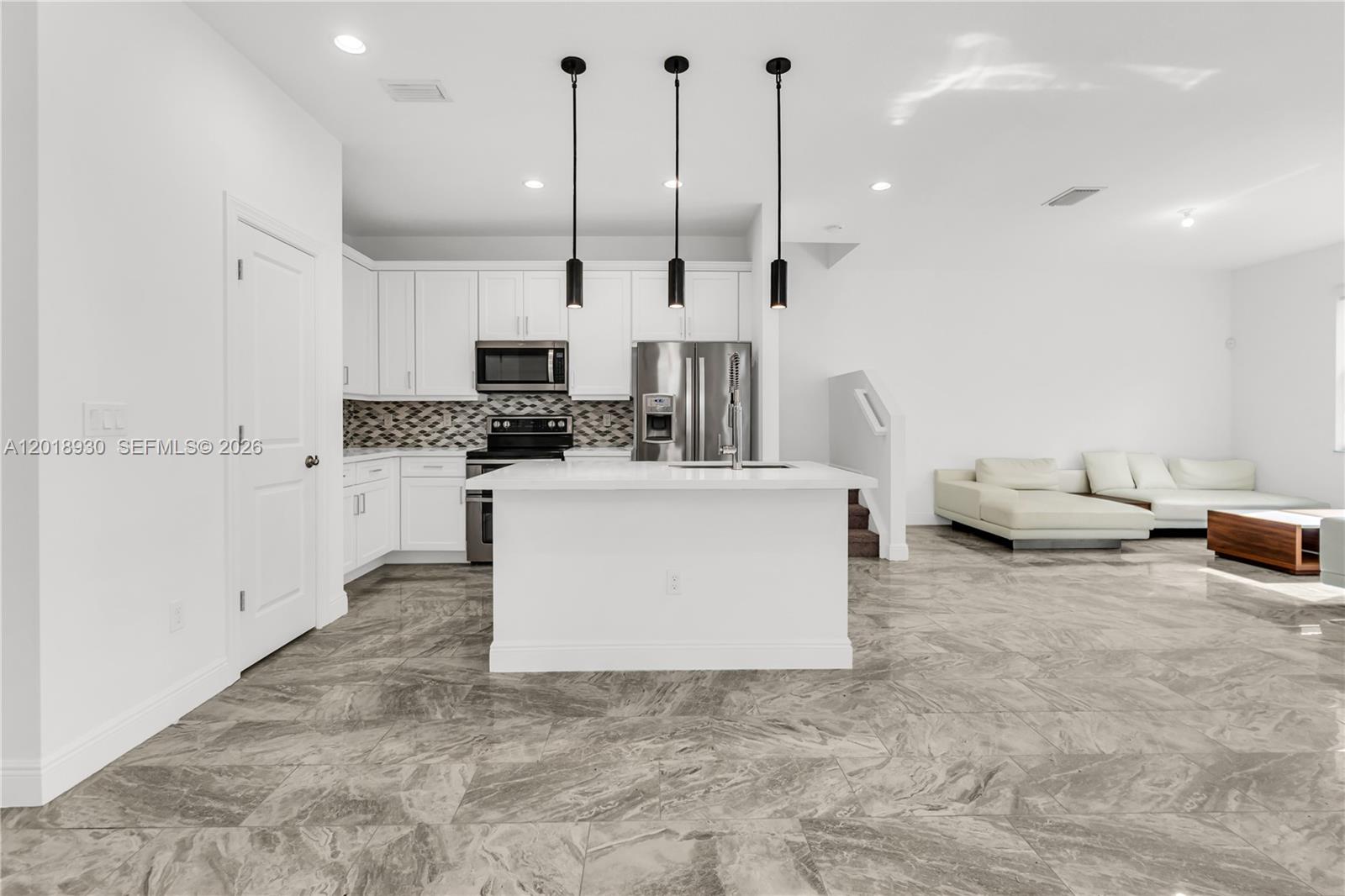 DEERFIELD CROSSING - Residential