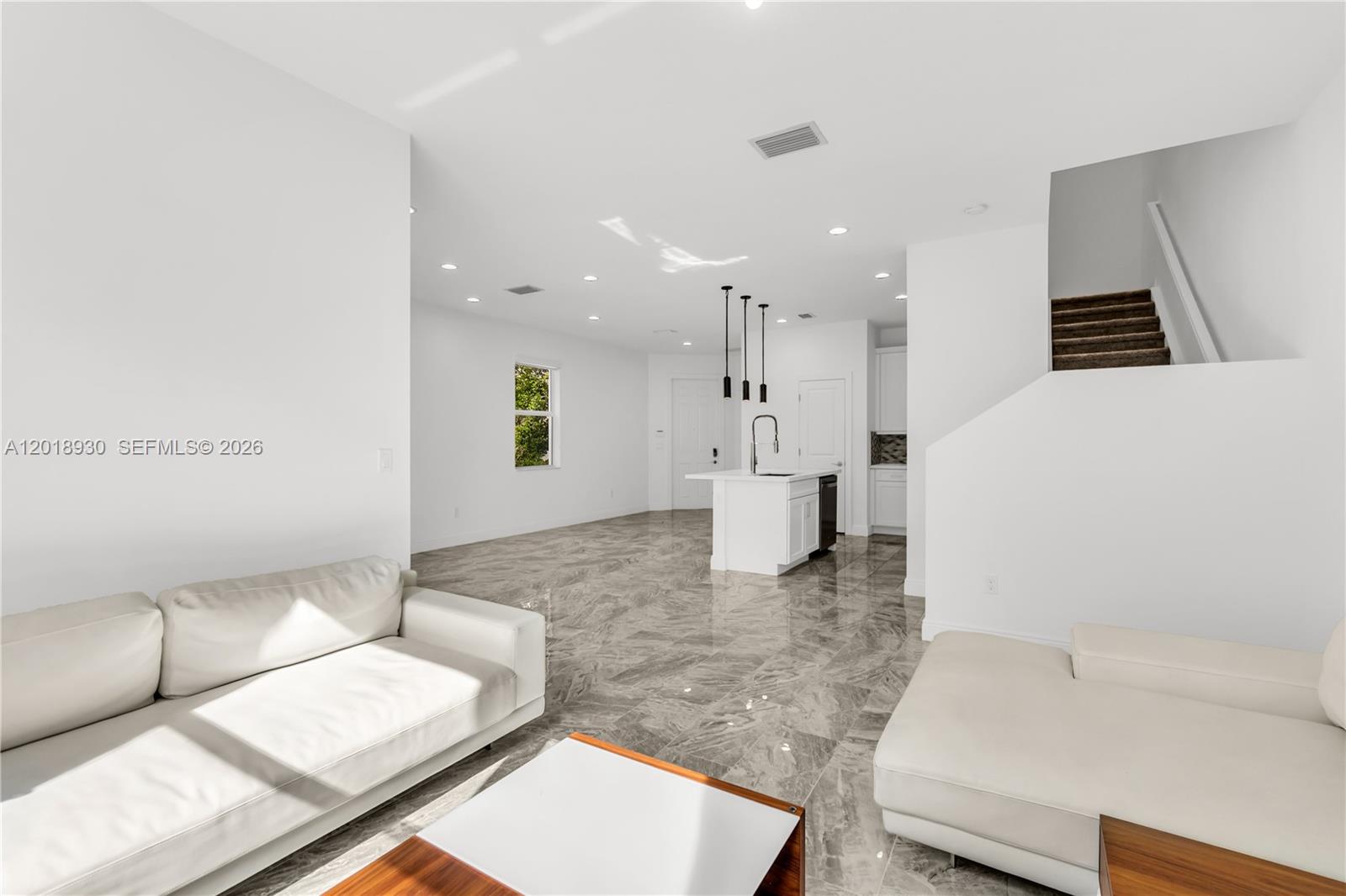 DEERFIELD CROSSING - Residential