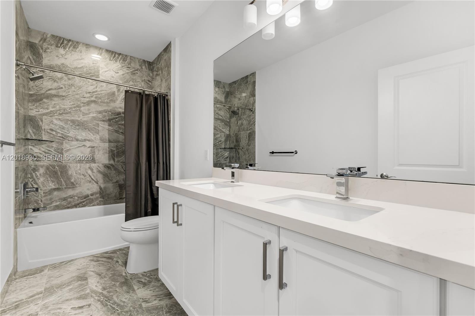 DEERFIELD CROSSING - Residential