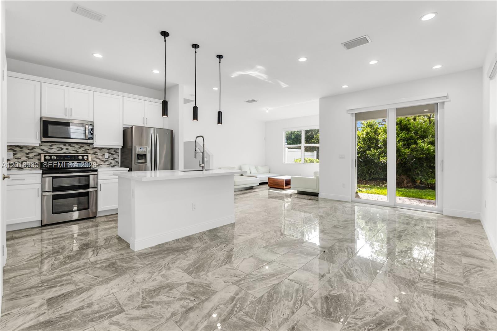 DEERFIELD CROSSING - Residential