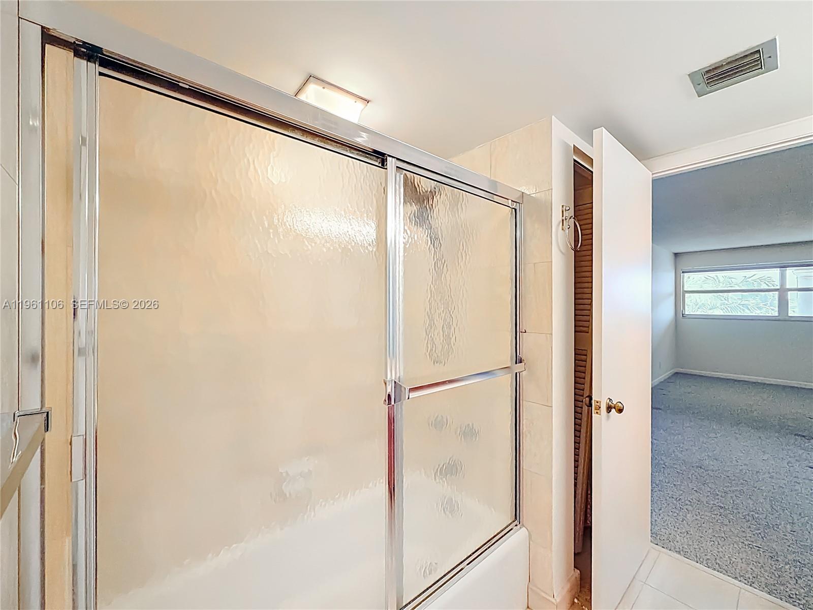 LAGO MAR NORTH LODGE COND - Residential