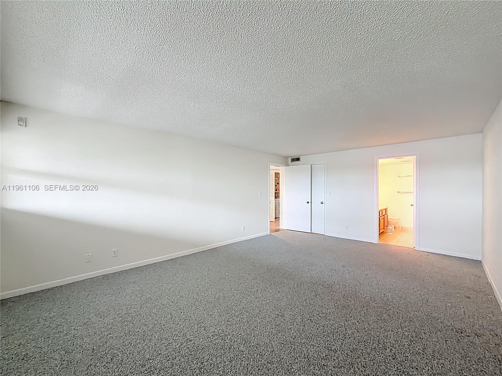 LAGO MAR NORTH LODGE COND - Residential