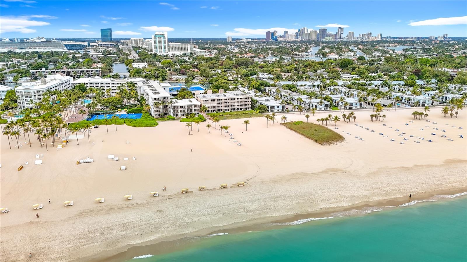 LAGO MAR NORTH LODGE COND - Residential