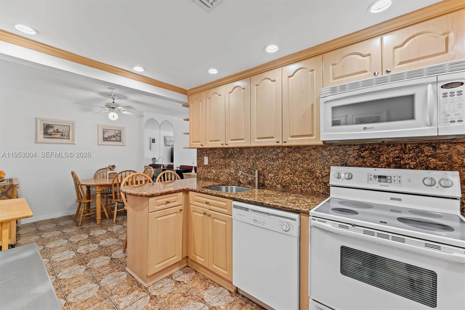 TALL TREES CONDO - Residential