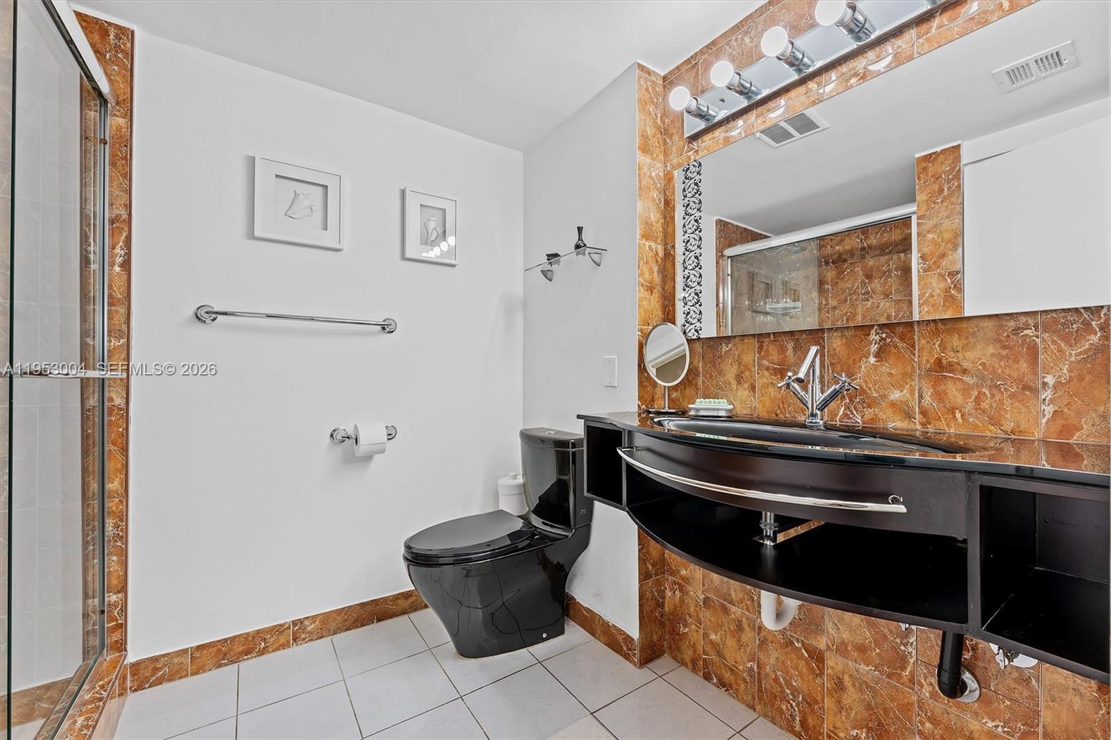 TALL TREES CONDO - Residential