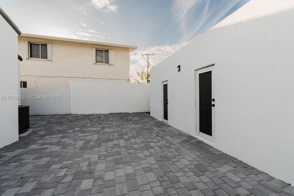 EAST VEDADO - Residential