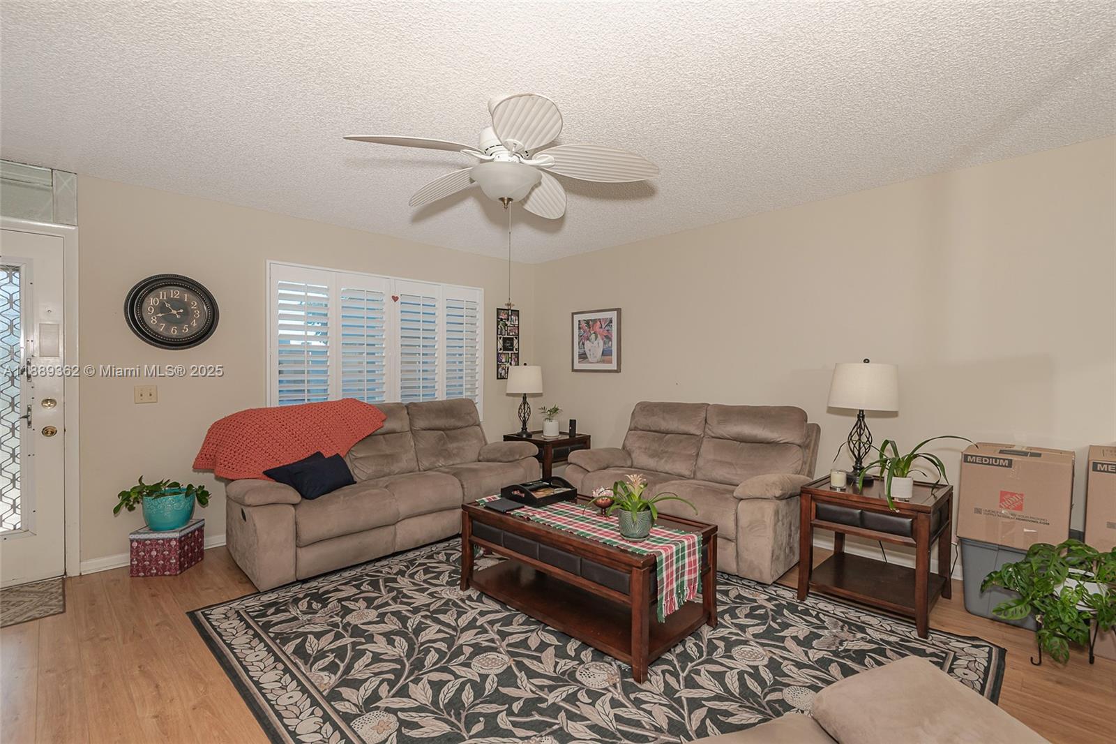 KINGS POINT BURGUNDY COND - Residential