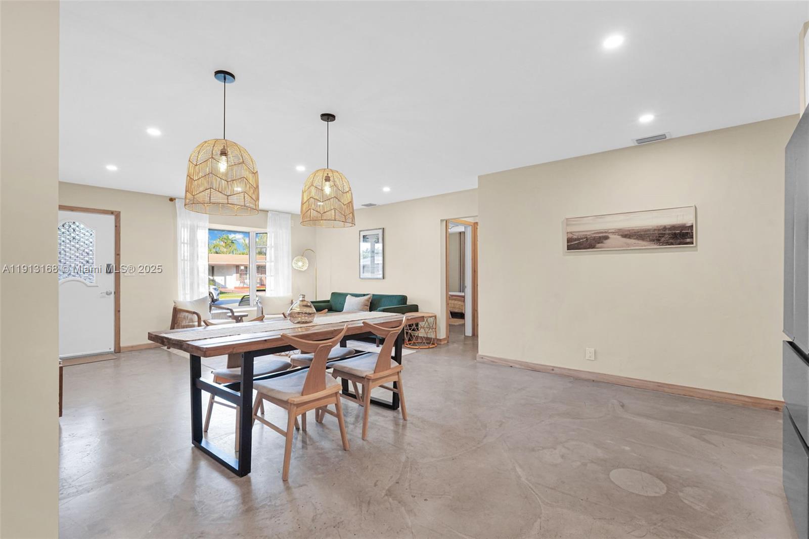 ANDERSON VILLAS - Residential