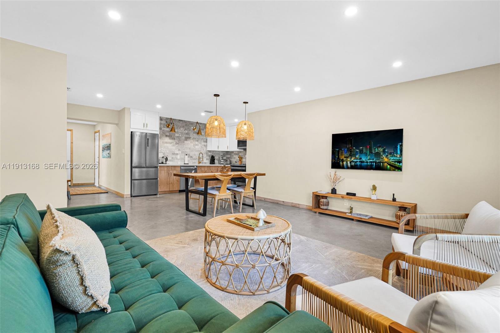 ANDERSON VILLAS - Residential