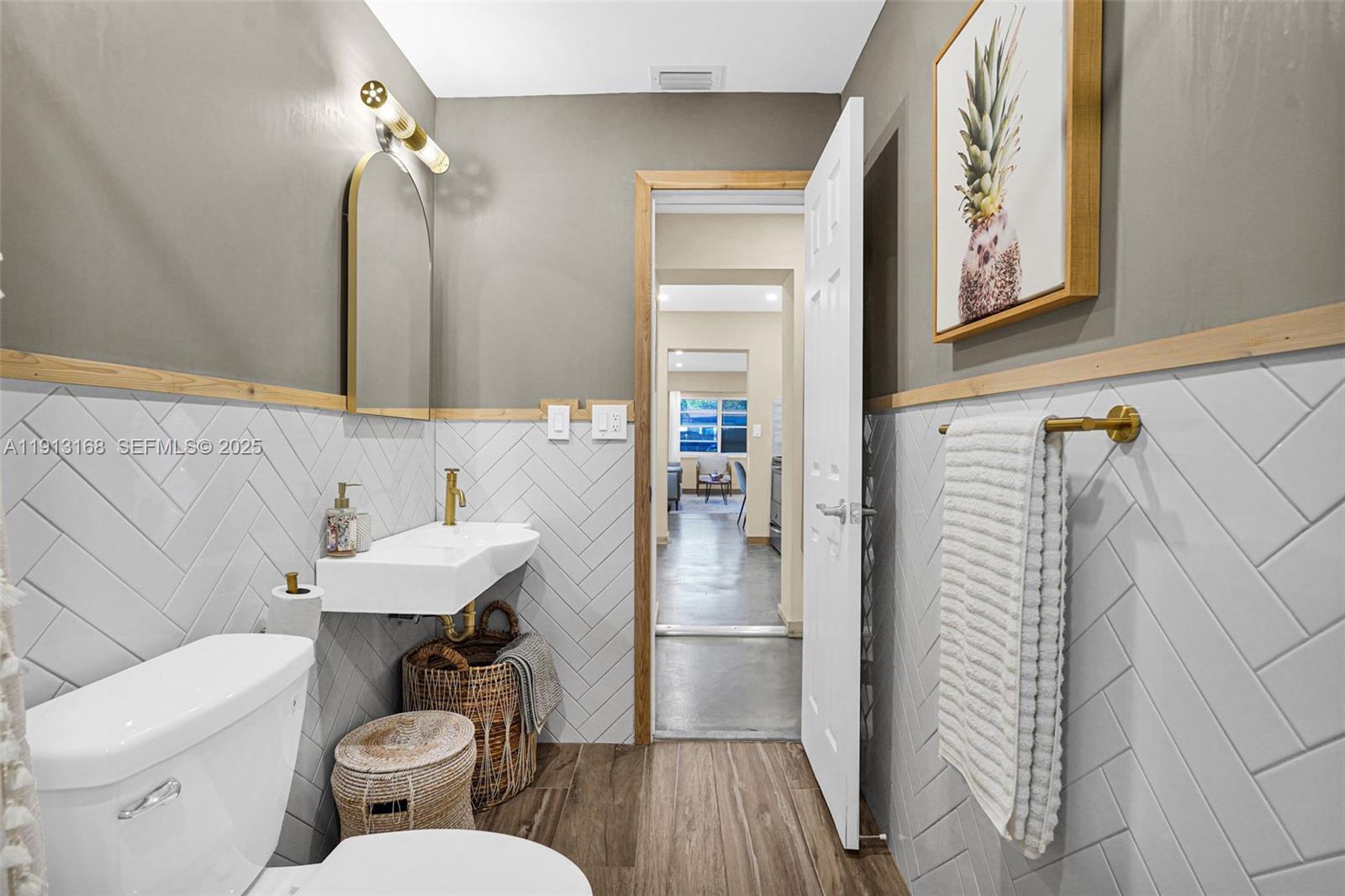 ANDERSON VILLAS - Residential