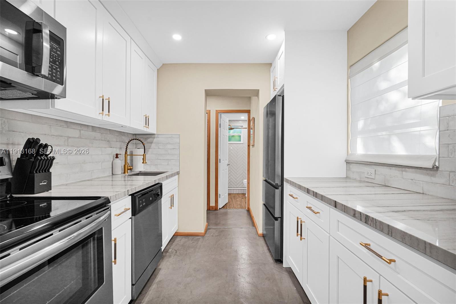 ANDERSON VILLAS - Residential