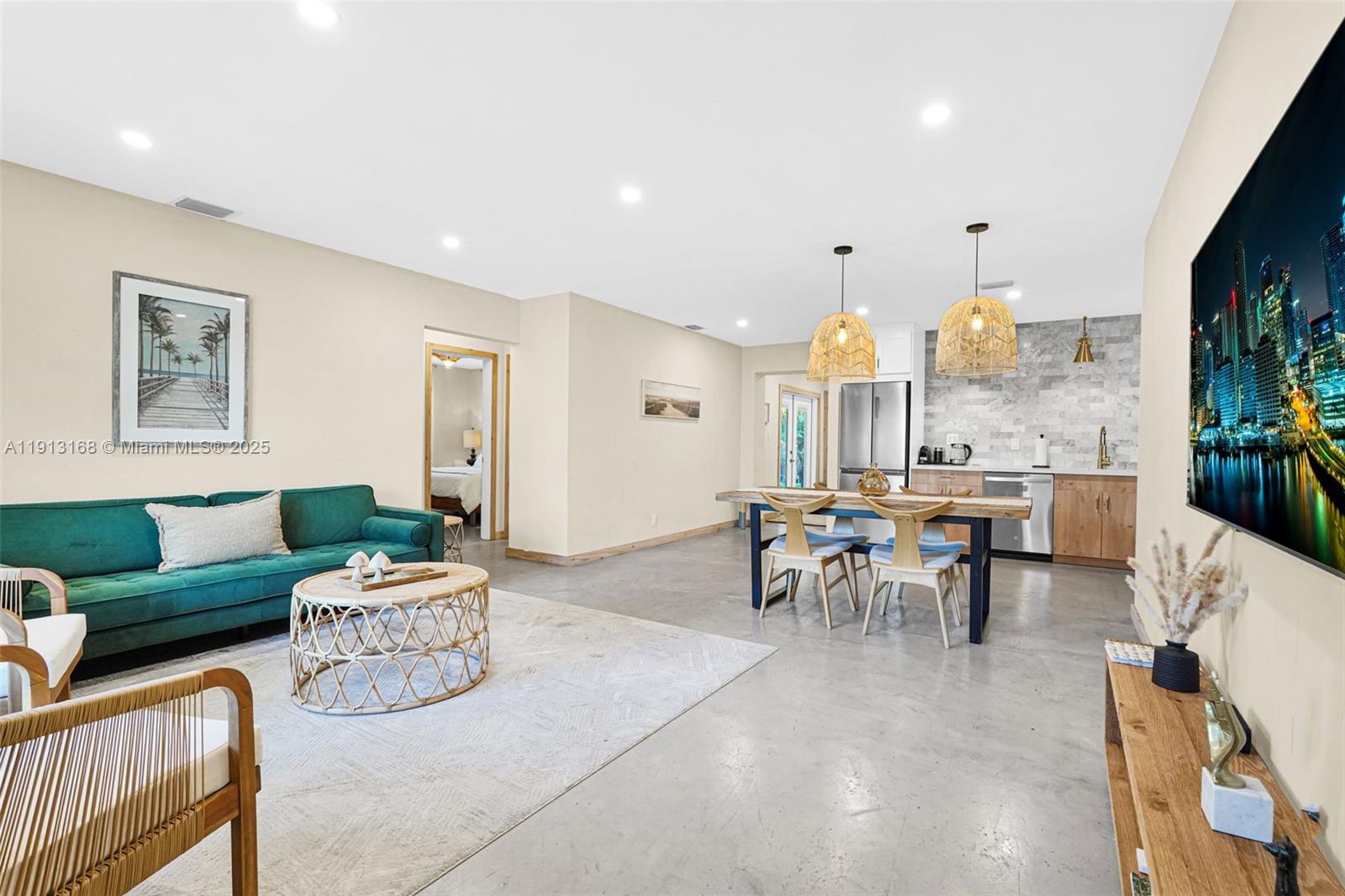 ANDERSON VILLAS - Residential