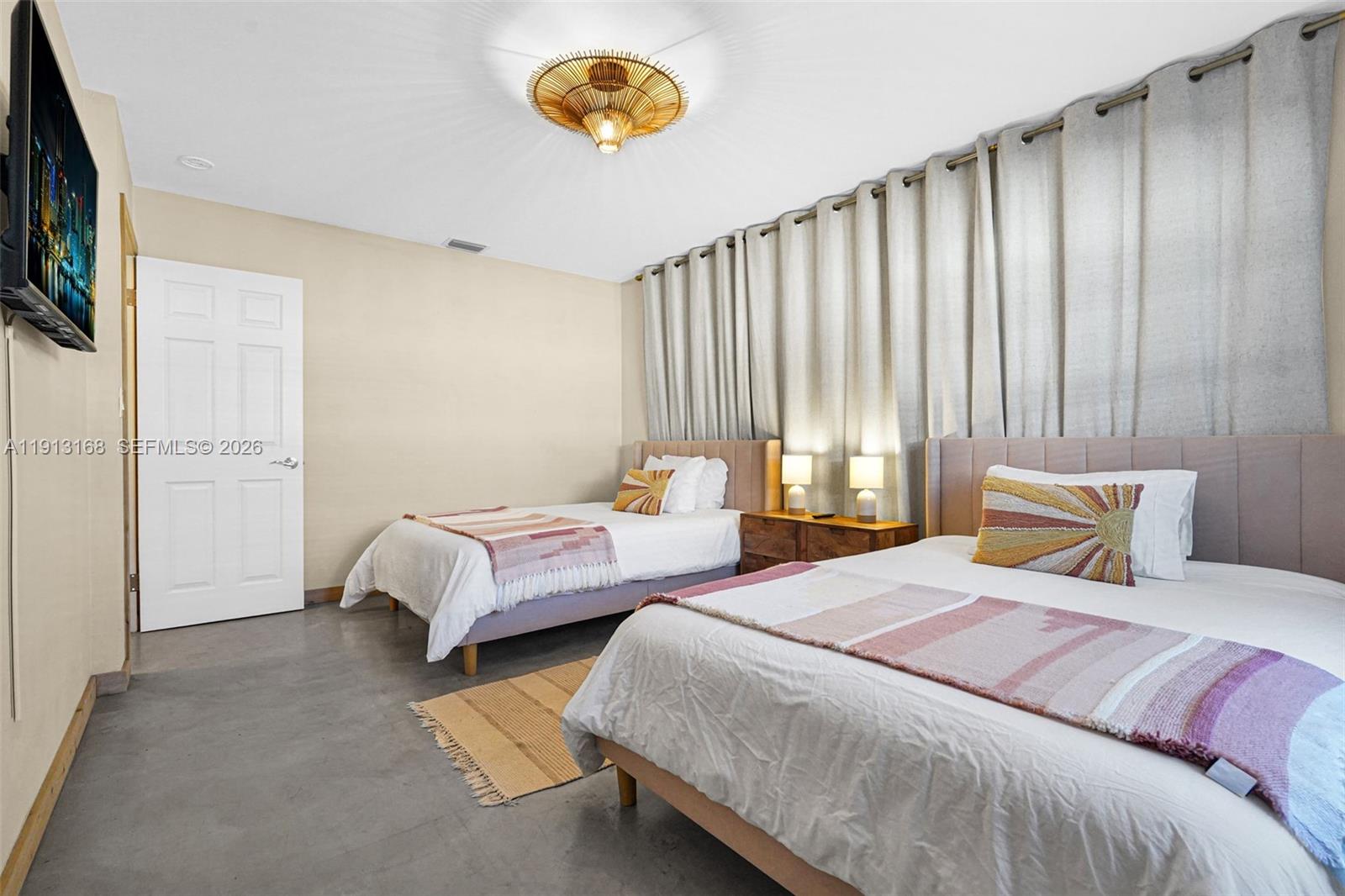 ANDERSON VILLAS - Residential