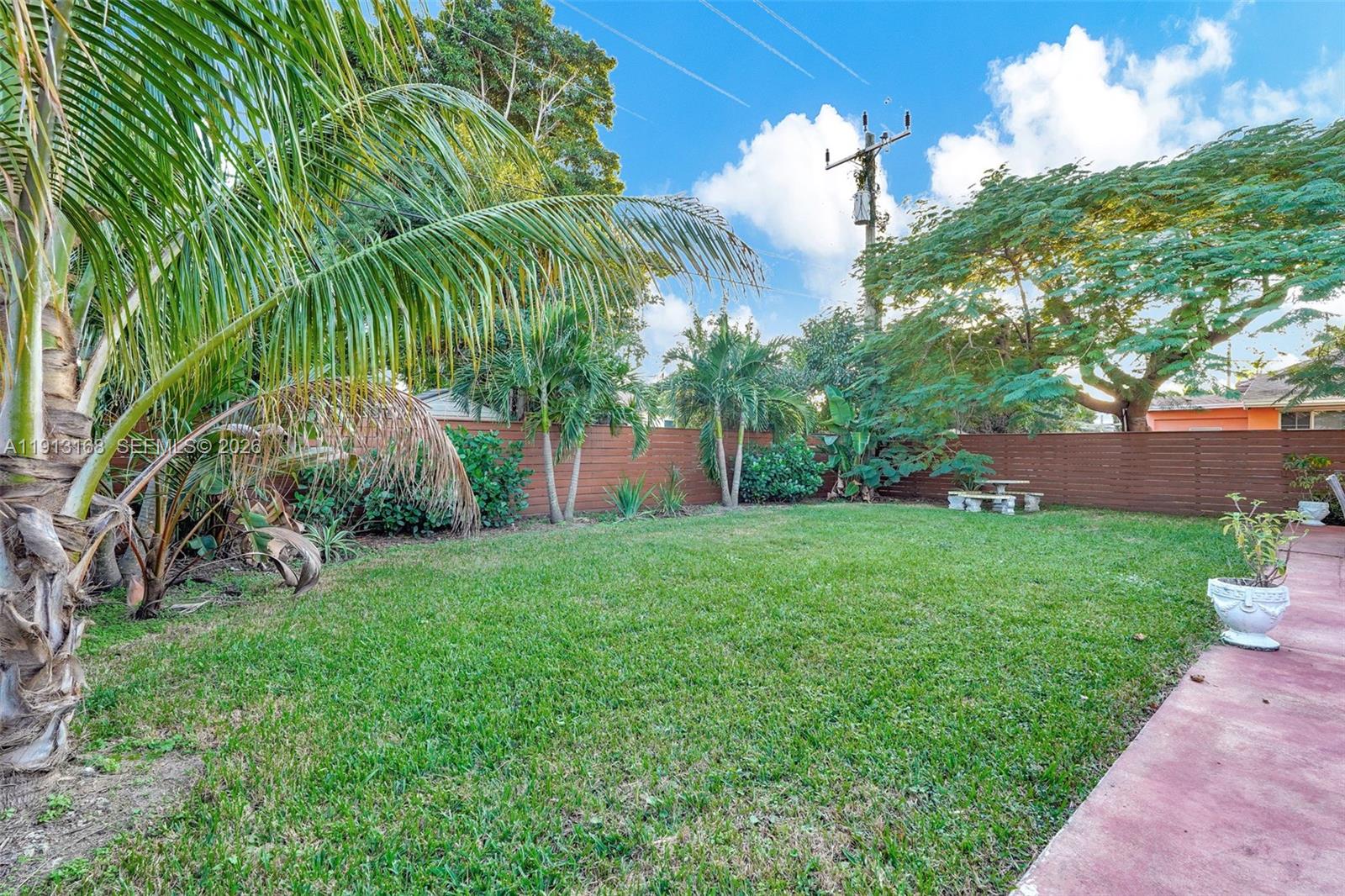 ANDERSON VILLAS - Residential