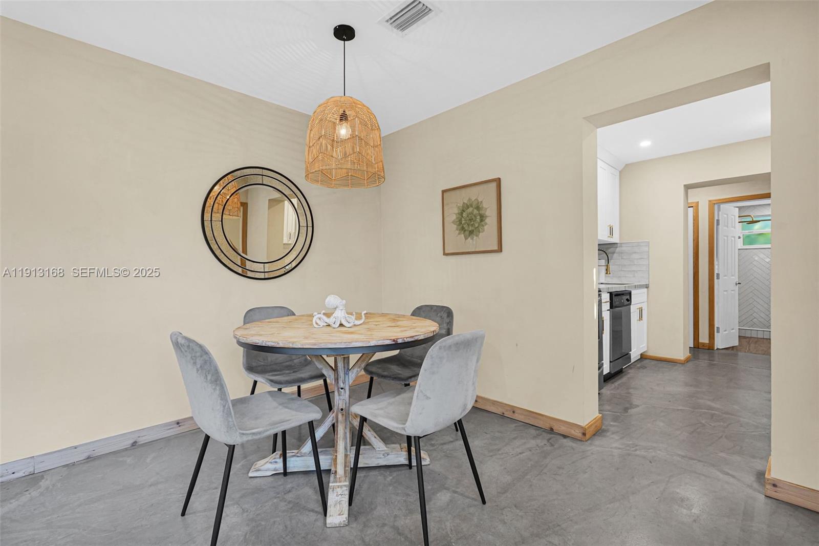 ANDERSON VILLAS - Residential