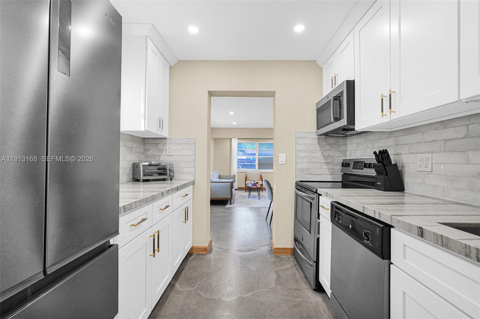 ANDERSON VILLAS - Residential