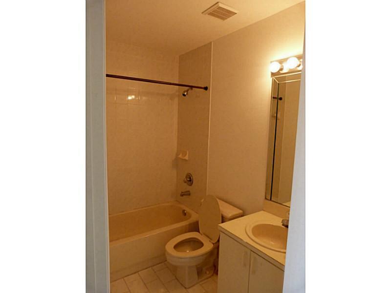 TAMARIND GROVE VILLAS CON - Residential Lease