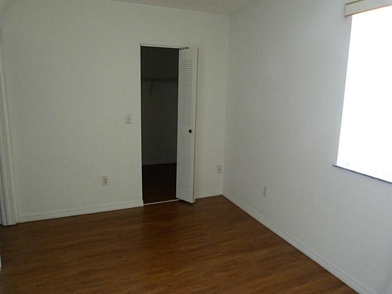 TAMARIND GROVE VILLAS CON - Residential Lease