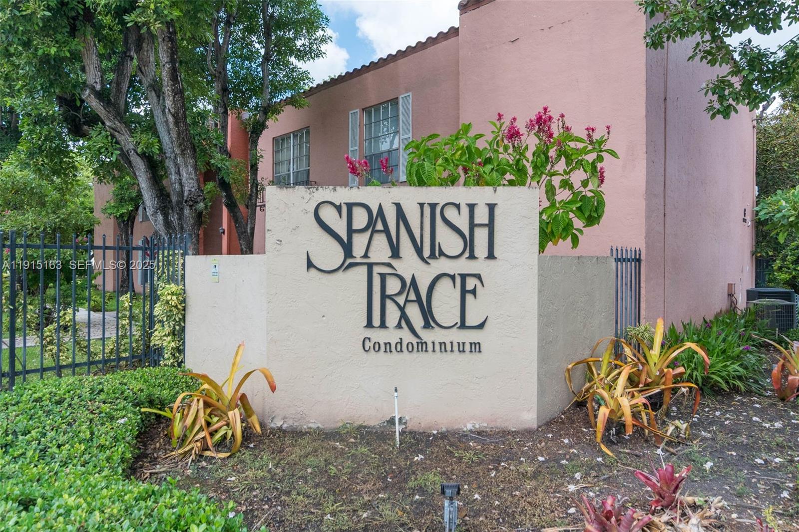 SPANISH TRACE CONDO PH II - Residential
