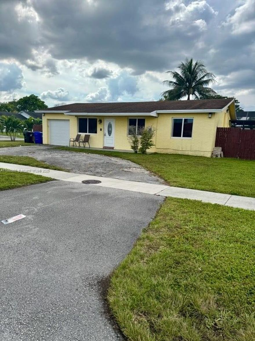 This spacious corner lot home is fully fenced in, huge yard space! 3 bedrooms,2 baths, 1 car garage and screened in swimming pool. Hurricane impact doors and windows. Circular driveway and quiet neighborhood.  Must see for yourself. 



Call Kevin - info provided in showing time