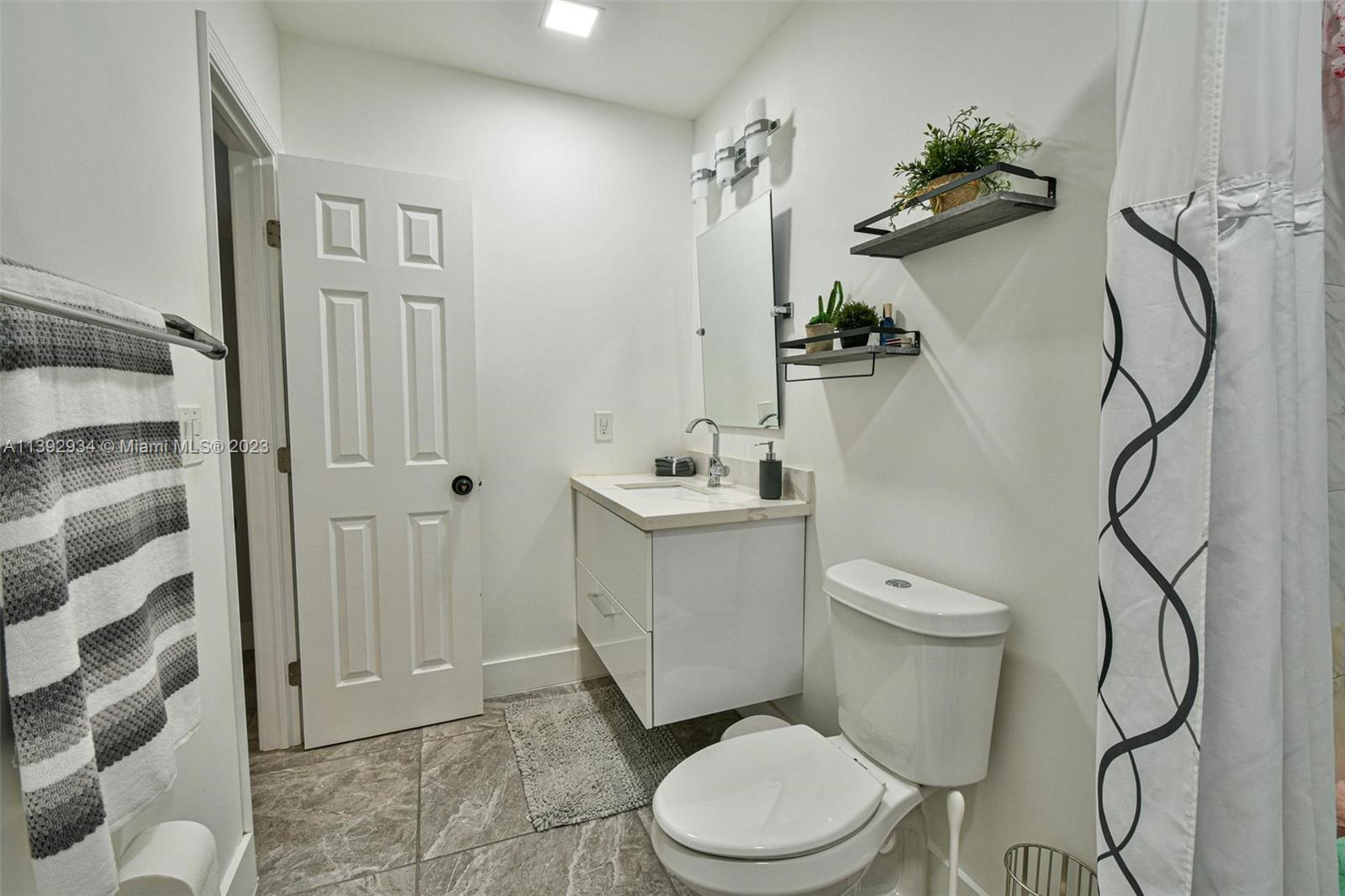 HOPPERS GARDEN TRACTS - Residential