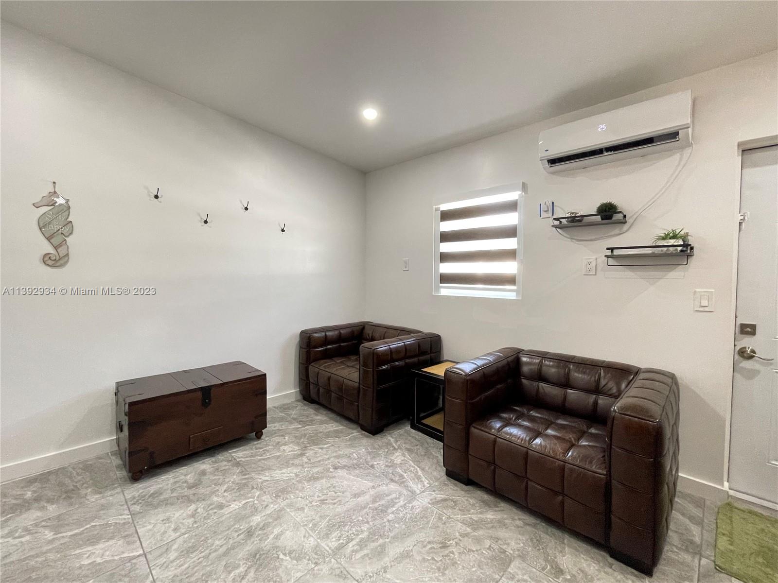 HOPPERS GARDEN TRACTS - Residential