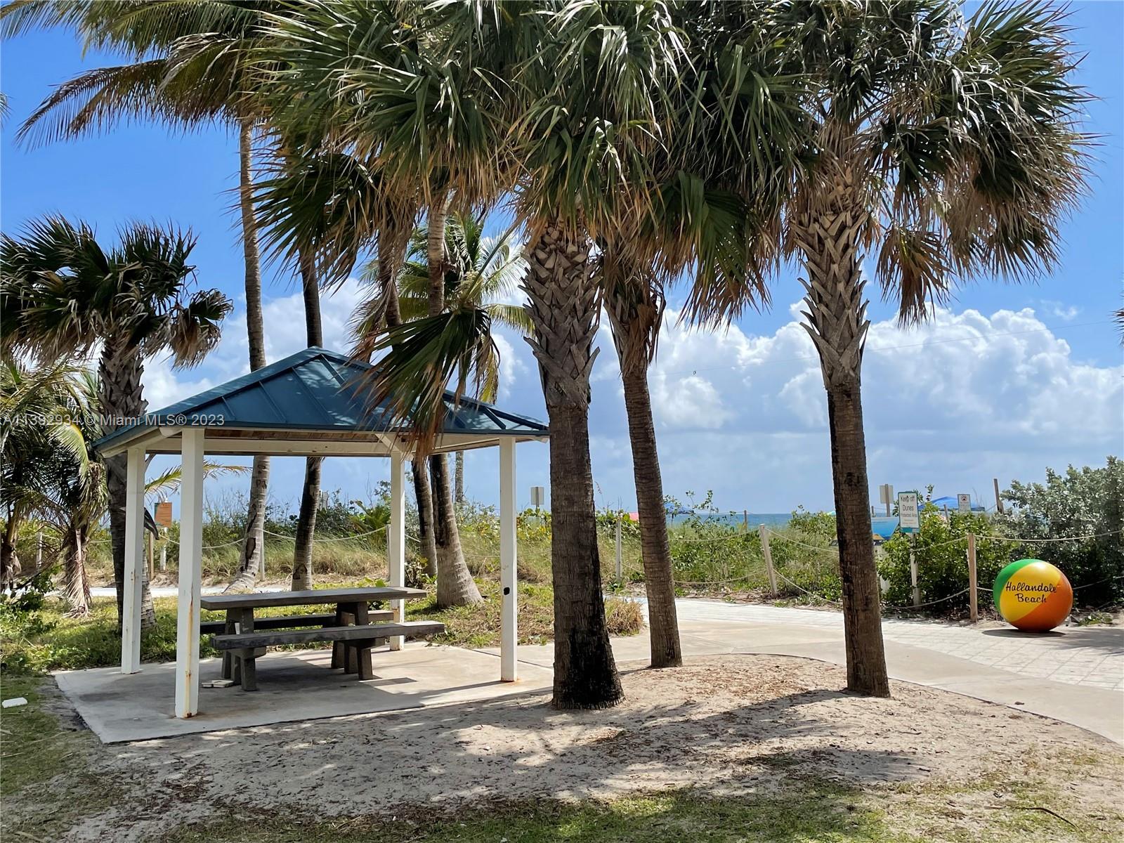 HOPPERS GARDEN TRACTS - Residential