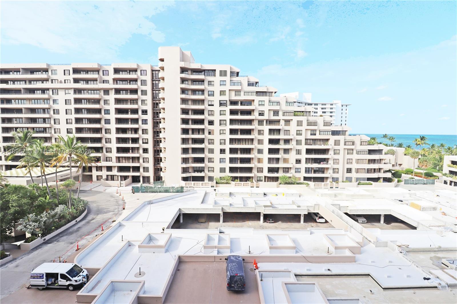 201 Crandon Blvd 636