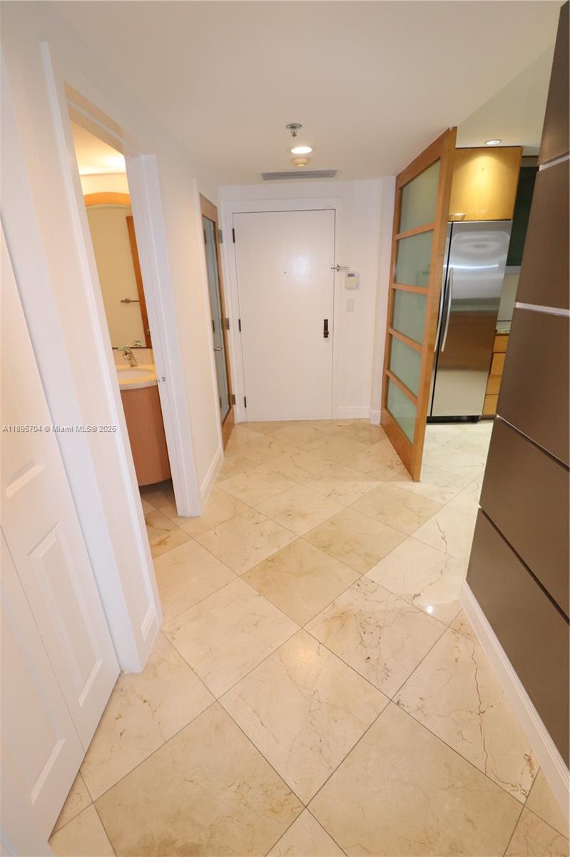 201 Crandon Blvd 636