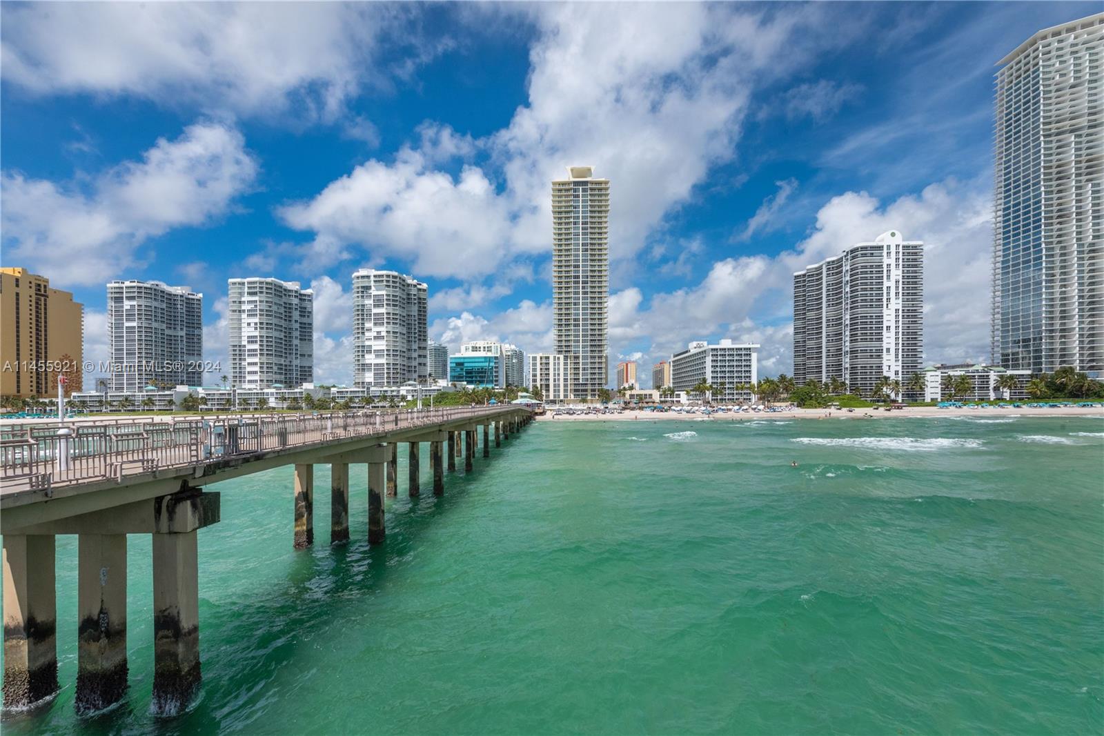 LA PERLA CONDO - Residential Lease