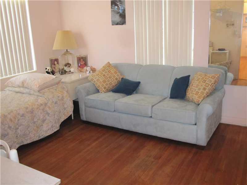 CORAL GABLES RIVIERA SEC - Residential