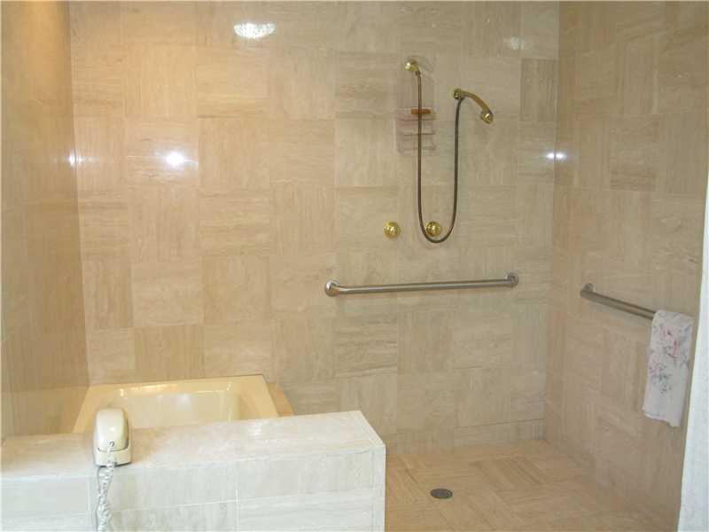 CORAL GABLES RIVIERA SEC - Residential