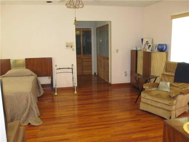 CORAL GABLES RIVIERA SEC - Residential