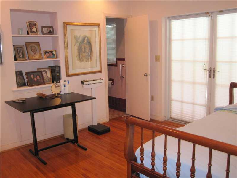 CORAL GABLES RIVIERA SEC - Residential