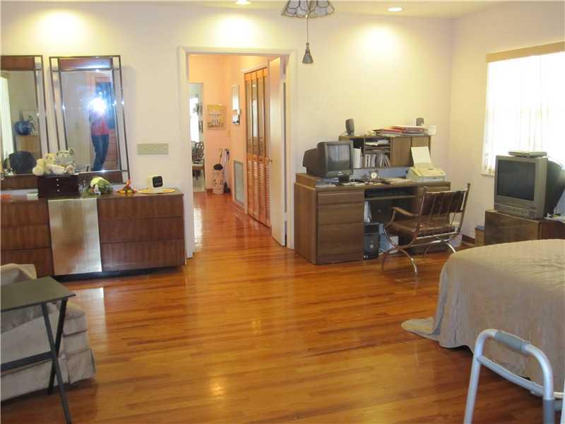 CORAL GABLES RIVIERA SEC - Residential