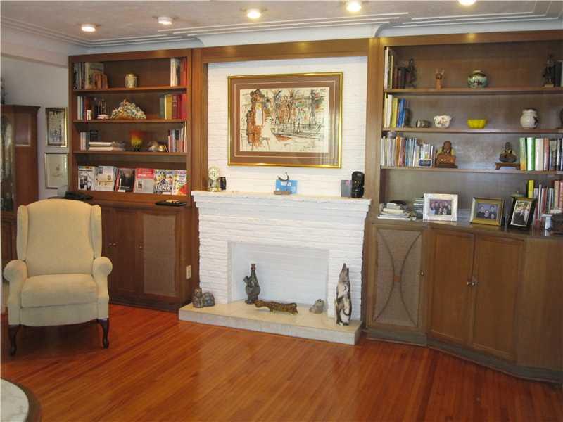 CORAL GABLES RIVIERA SEC - Residential