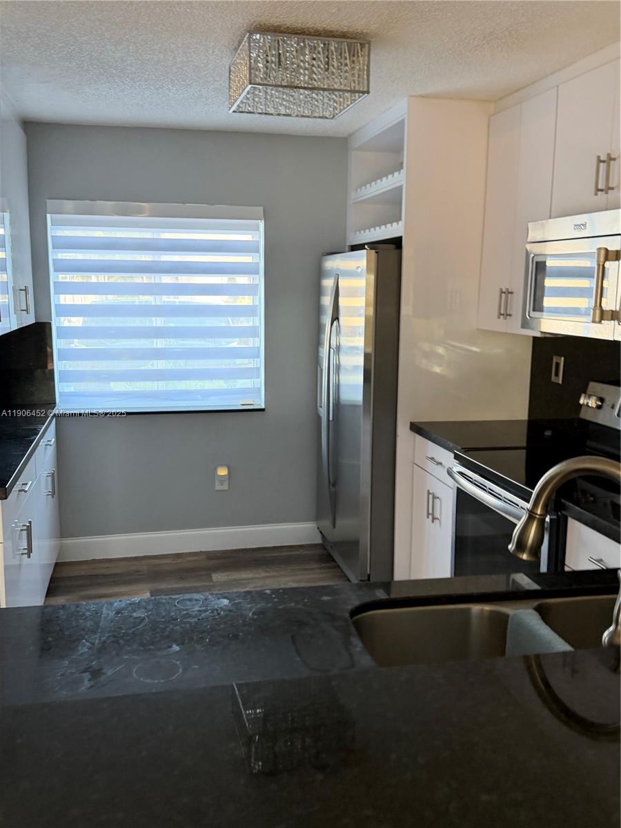 WEITZER SERENA LAKES TOWN - Residential Lease