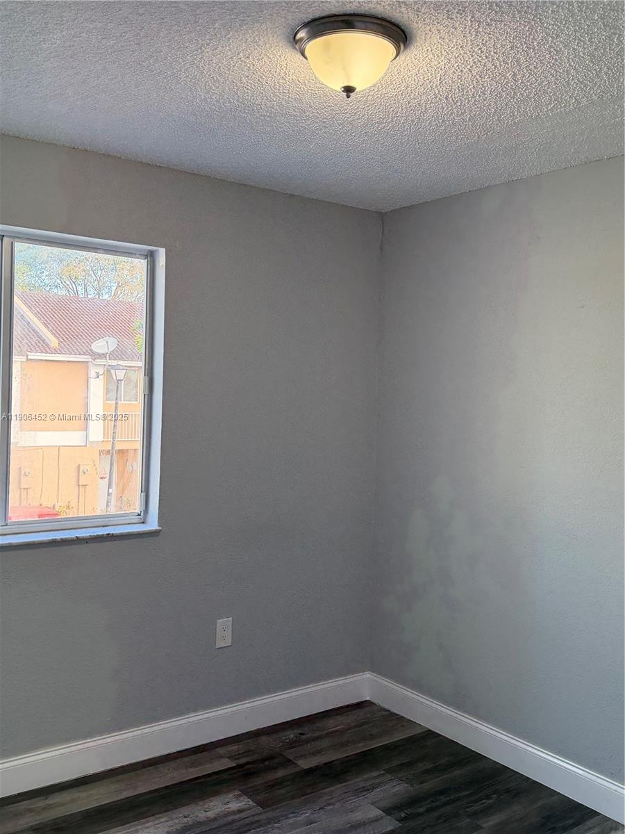 WEITZER SERENA LAKES TOWN - Residential Lease