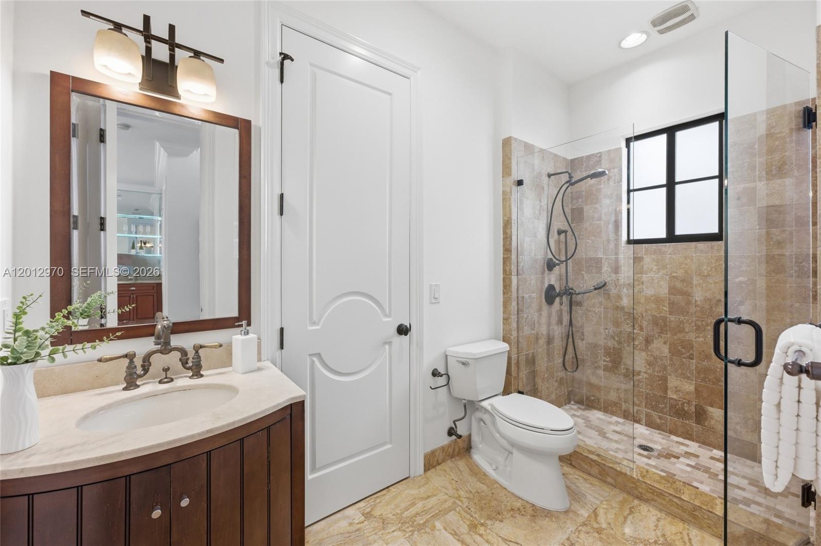 VICTORIA PARK CORR AMEN P - Residential