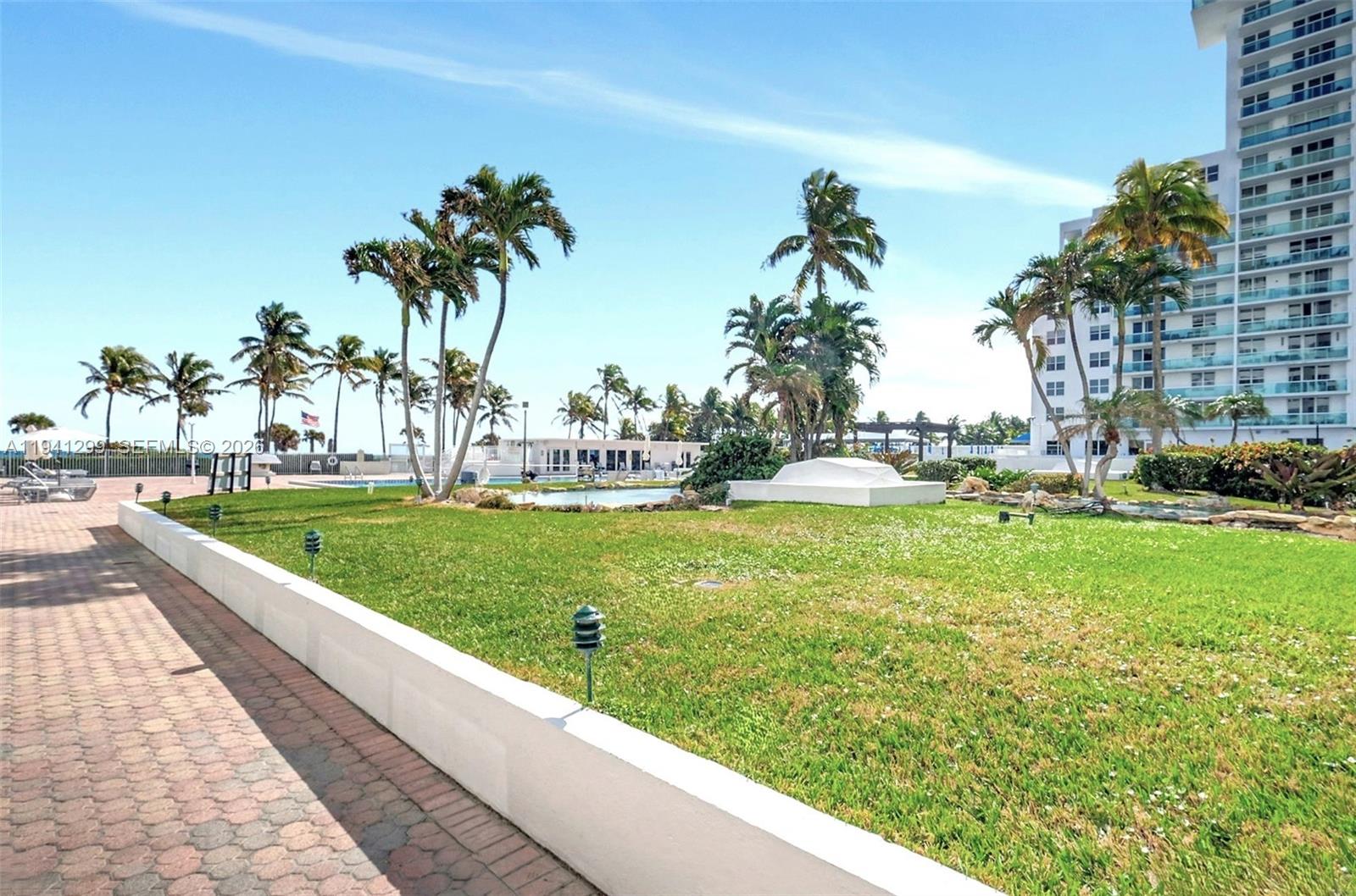 THE CARRIAGE CLUB NORTH - Residential