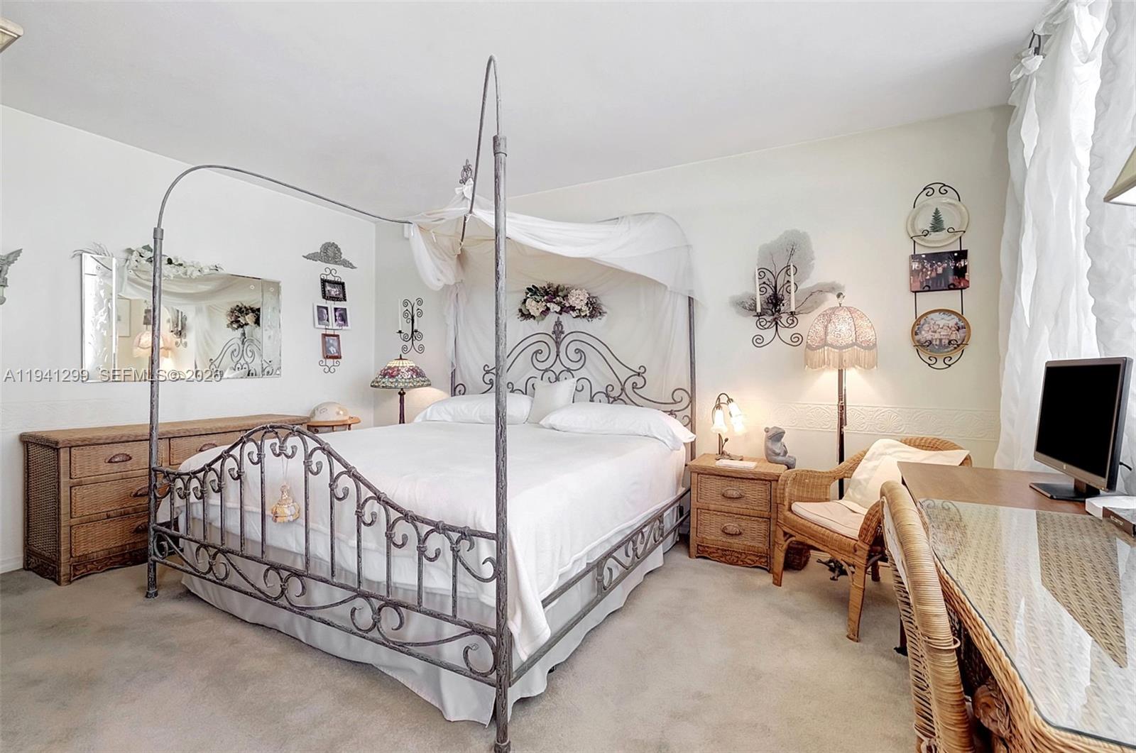 THE CARRIAGE CLUB NORTH - Residential