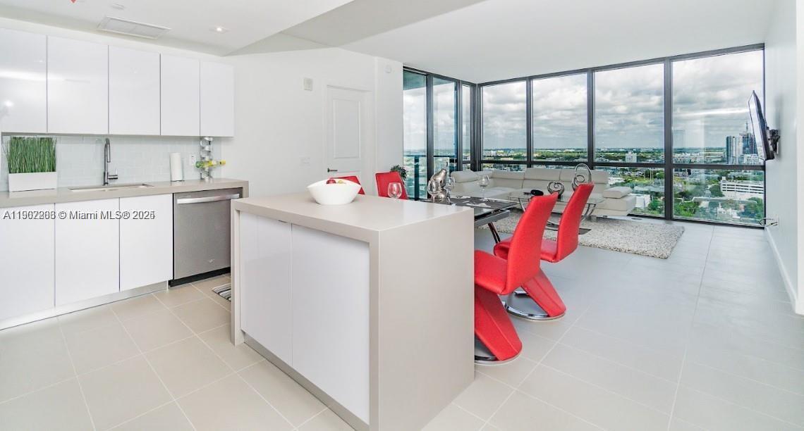 CANVAS CONDO - Residential