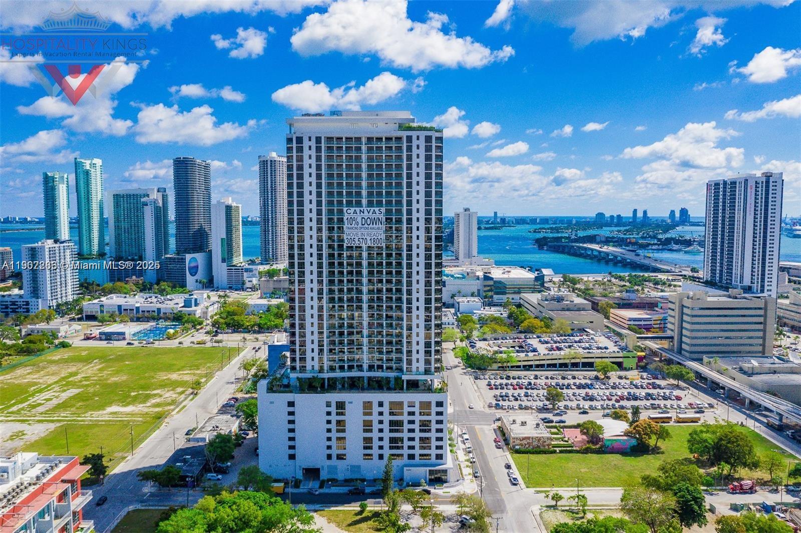 CANVAS CONDO - Residential