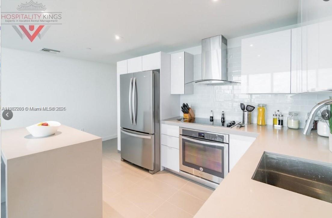 CANVAS CONDO - Residential