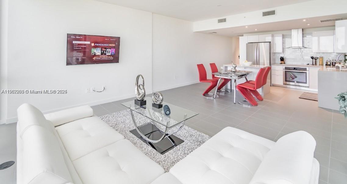 CANVAS CONDO - Residential
