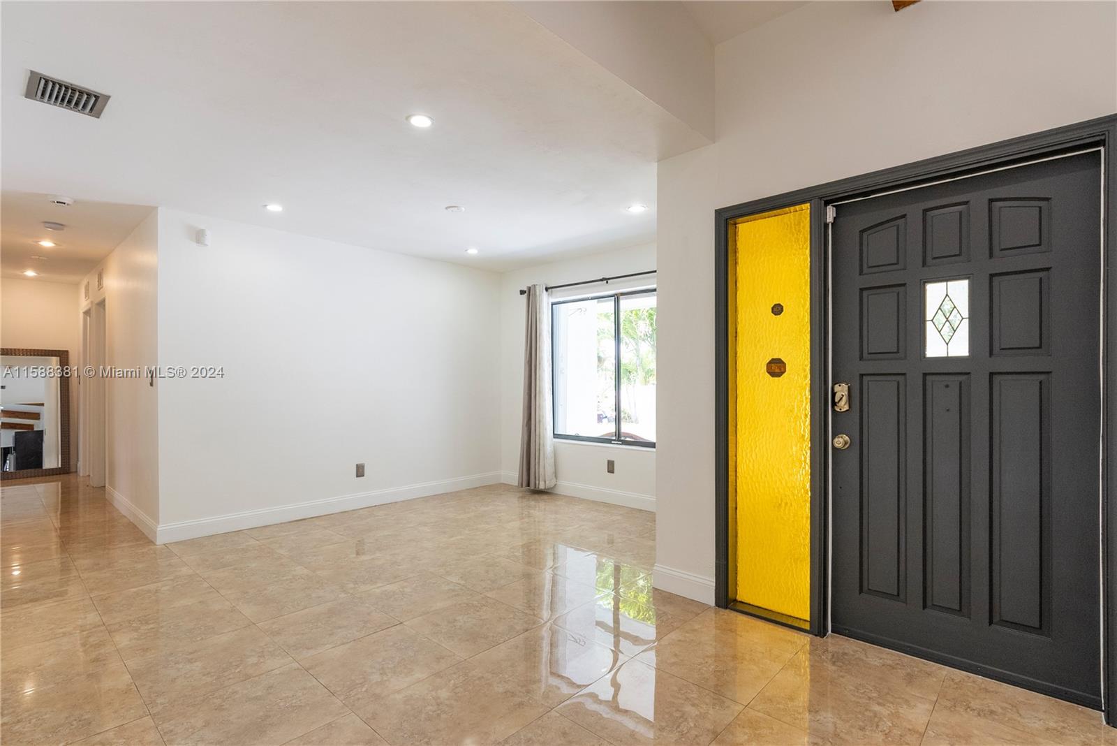 WOODFIELD - Residential Lease