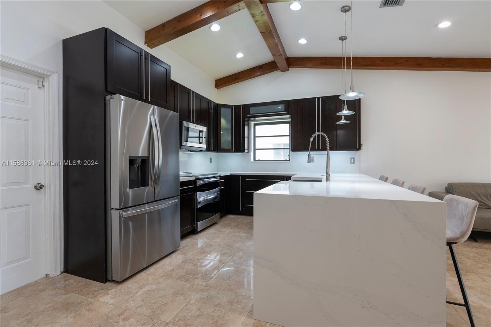 WOODFIELD - Residential Lease