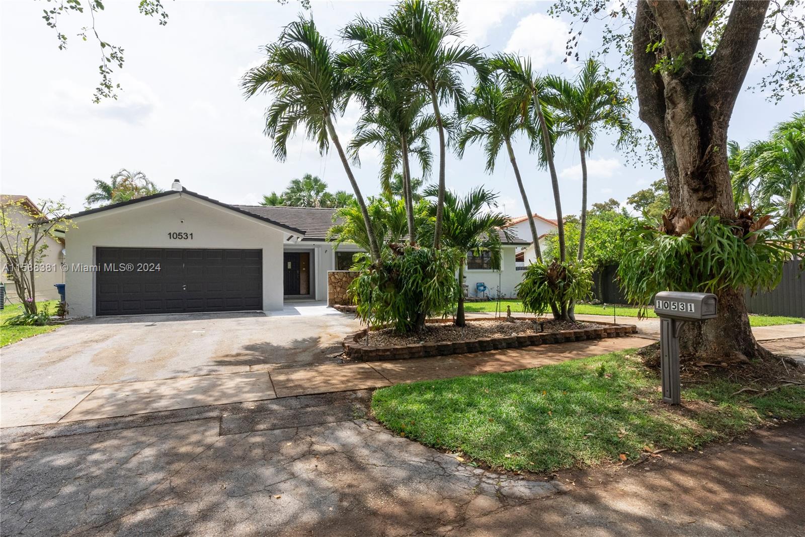WOODFIELD - Residential Lease