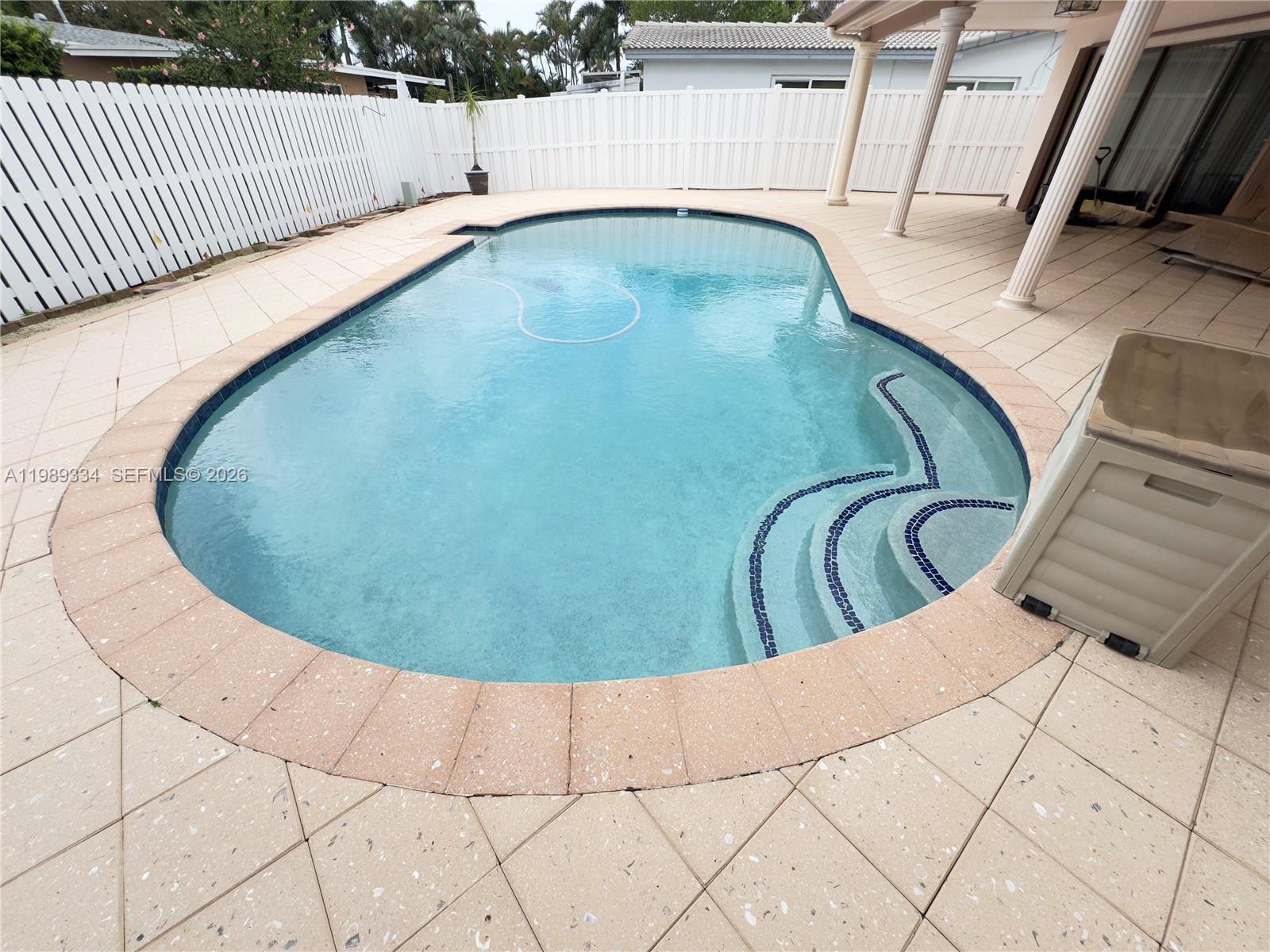 PEMBROKE LAKES SEC 1 - Residential