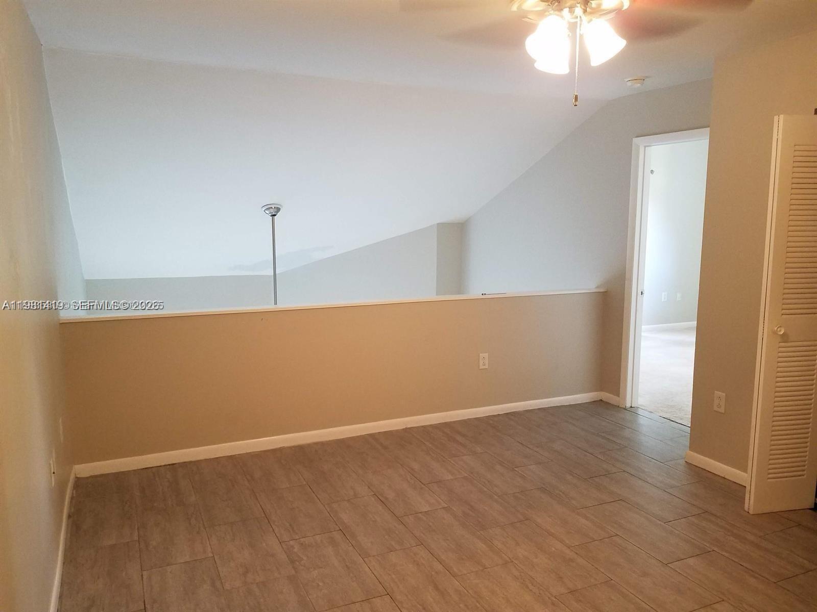 PALM LAKE CONDO - Residential Lease